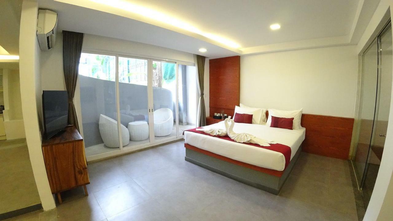 Hotel Records Phnom Penh Exterior photo